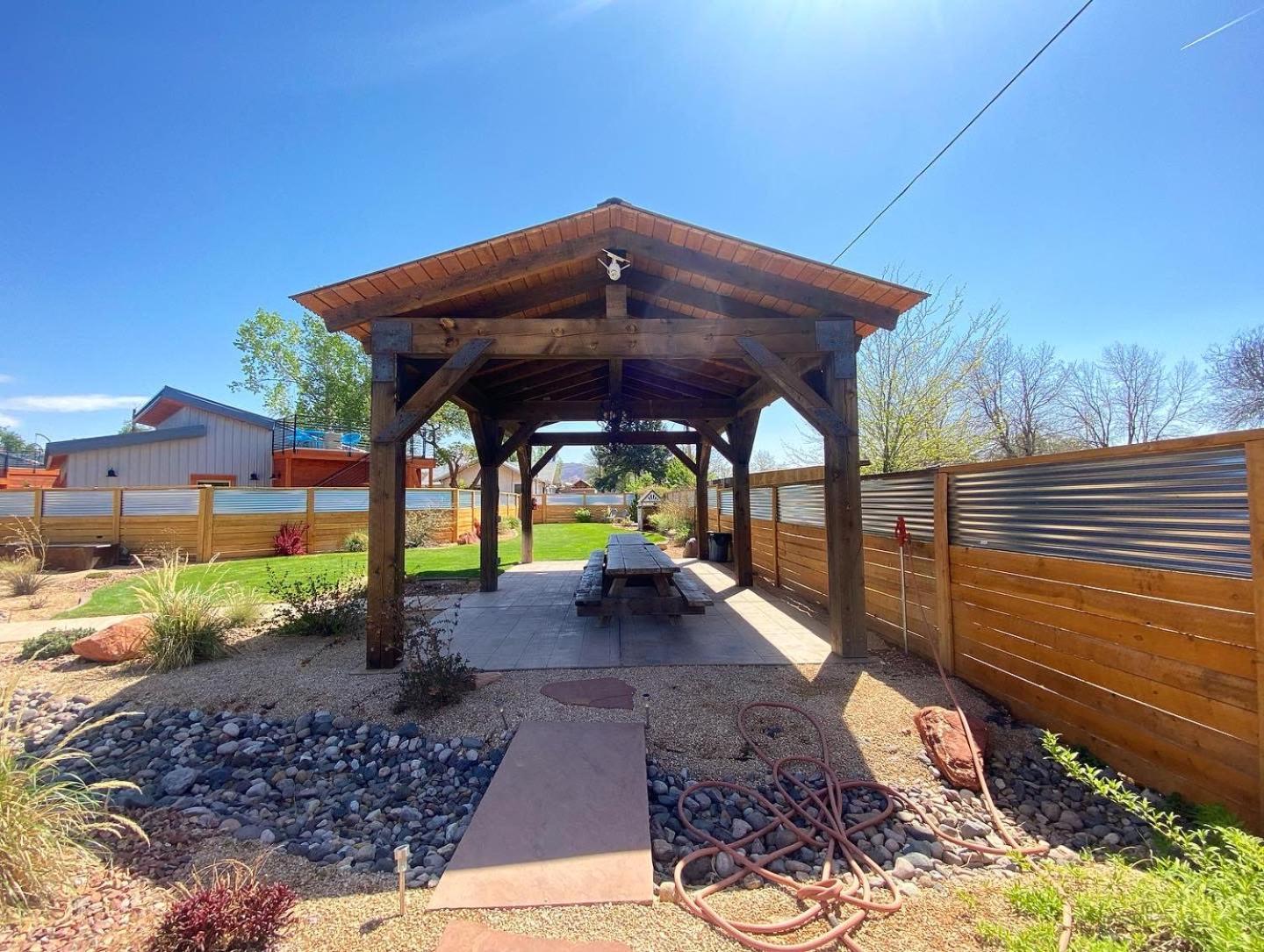 Timber & Tin F 2Bed 2Bath W Pool & Rooftop Deck Канаб Екстер'єр фото