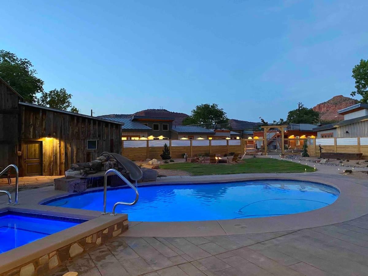 Timber & Tin F 2Bed 2Bath W Pool & Rooftop Deck Канаб Екстер'єр фото
